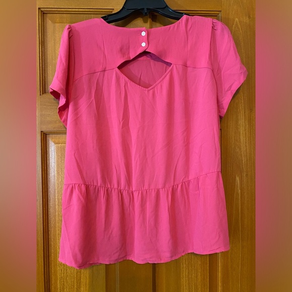 Ann Taylor Loft Peplum Blouse New Pink Lightweight Medium Buttons Summer - Picture 6 of 8